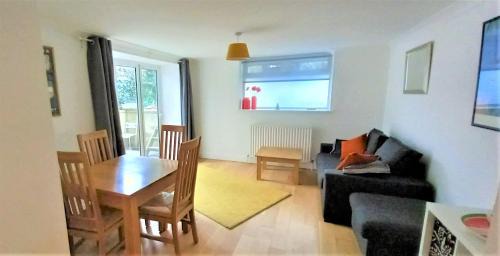 Southwark Apartamento | 2 Bedroom Victorian Garden Flat