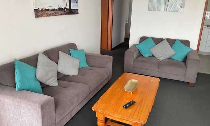Lakes Entrance Villa | 2 Bedroom Vila unit i the heart of the Town Centern