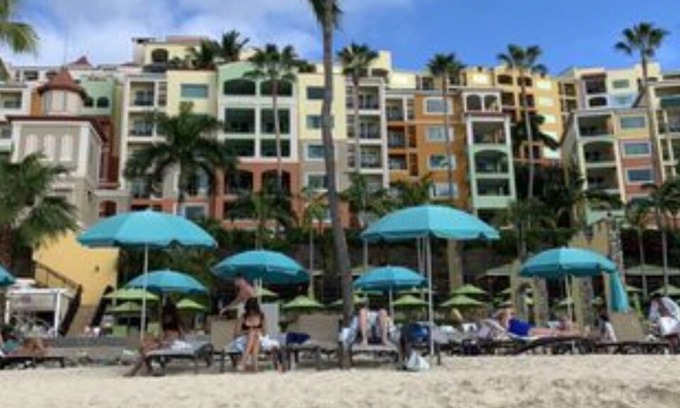 Bellevue Villa | 2 bedroom villa, sleeps 8, private beach, available 12/8 - 12/15
