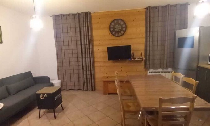 Flumet Apartamento | 2 bedrooms. 6pers. 54m2 in Flumet near Megève.