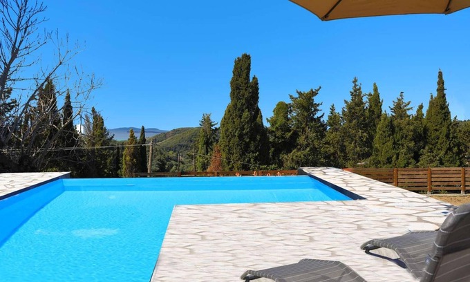 Arillas Villa | 2 bedrooms near Arillas
