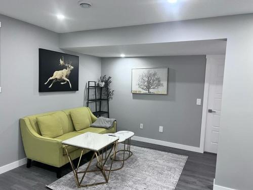 Northwest Calgary Apartamento | 2 Beds 1Bath Suite Basement