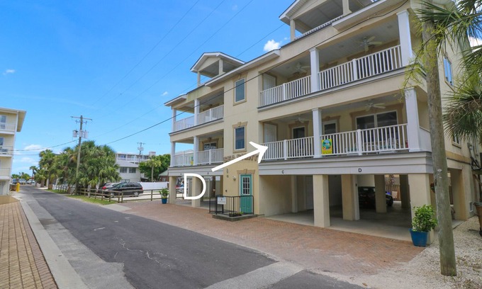 Tybee Island Villa | 2 Beds Villa on the South End of Tybee Island