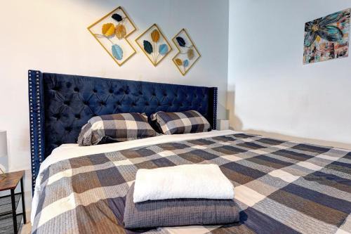 La Petite-Patrie Apartamento | #2 - Big Loft - Plaza St-hubert