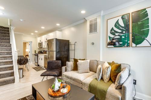Canton Casa | 2 Blocks to Patterson Park Urban Stay Near Eats