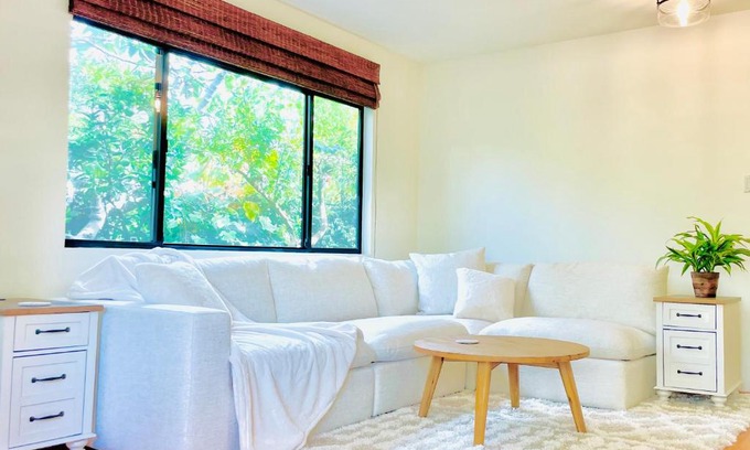 Lucerne - Higuera Casa | 2 BR 2 BA - Eco House and Garden Vacation Retreat and Remote Workspace for Families, Couples and Solo Travelers in Coveted Culver