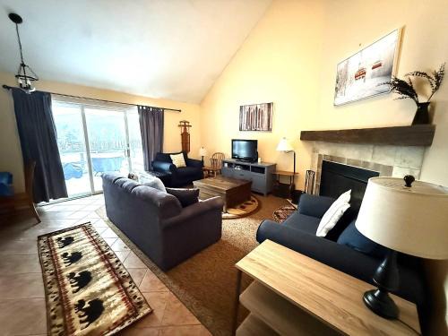 Hancock Casa | 2 BR Condo Mountain Views At Jiminy Peak- Sleeps 7