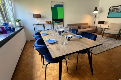 Neuschwabing Apartamento | 2 BR- New, cozy apartment for 5 people