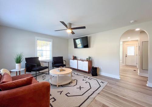 Durham Casa | 2 BR w/King Bed Near Duke Campus & Hospital