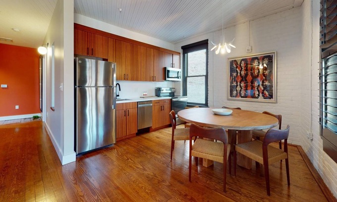 Danville Casa | 2 BR w/ private patio! Walking distance to best bars and restaurants in town!