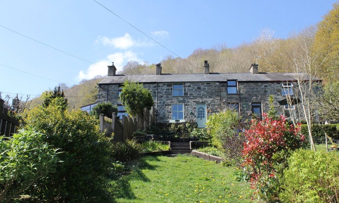 Prenteg Cabaña | 2 BRYN EGLWYS, ideal para familias, con chimenea en Prenteg, Ref 946015