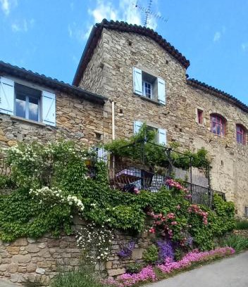 Monoblet Casa | 2 chambres à louer avec belle vue, calme et nature