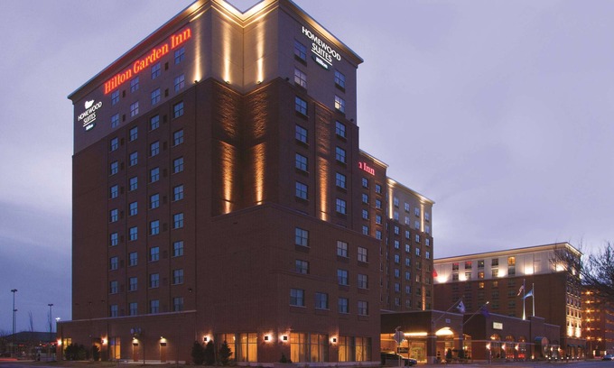 Bricktown Apartamento | 2 Connecting Suites at a Hotel