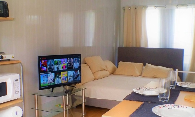 Guachipelín Apartamento | #2 Container Studio / 1BA, Great View & Location!