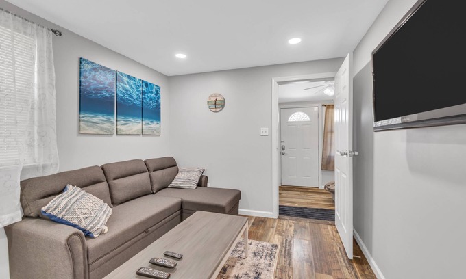 Seaside Heights Cabaña | 2 Cozy Coastal Cottages Steps From The Beach, Linens & Towels, 8 Beach Badges
