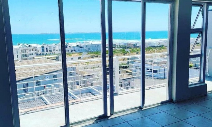 Big Bay Apartamento | 2 Dolphin Ridge , Quiet and Peaceful Penthouse
