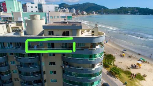 Centro Apartamento | 2 Dormitórios Vista Mar