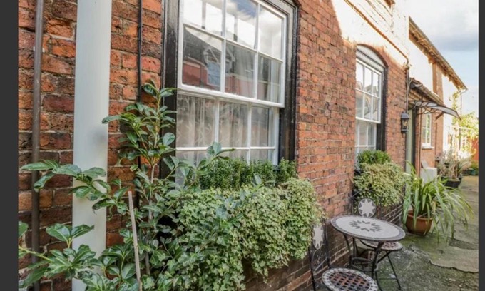 Ludwel Apartamento | 2 Ebor mews cottage free parking permit SY82PG