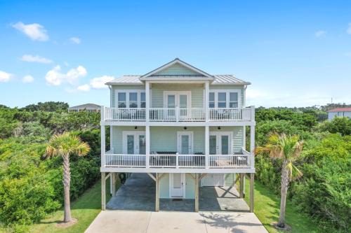 Long Beach Casa | 2 Family Coastal Escape