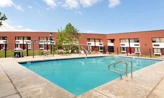 Cedar City Hotel | 2 Family-Friendly Rooms Close to Beautiful Cedar Breaks! Free Breakfast, Pool!