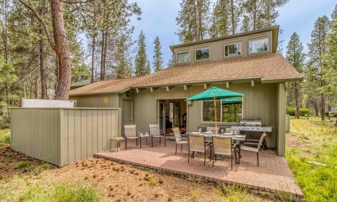 Tennis Village Casa | 2 Fawn Lane - Meredith Lodging