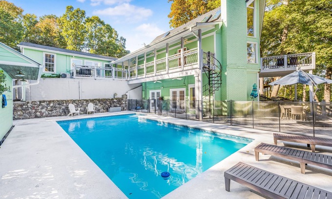 Barium Springs Casa | 2 Game Rooms, 2 King Suites, Lakeside, Pool