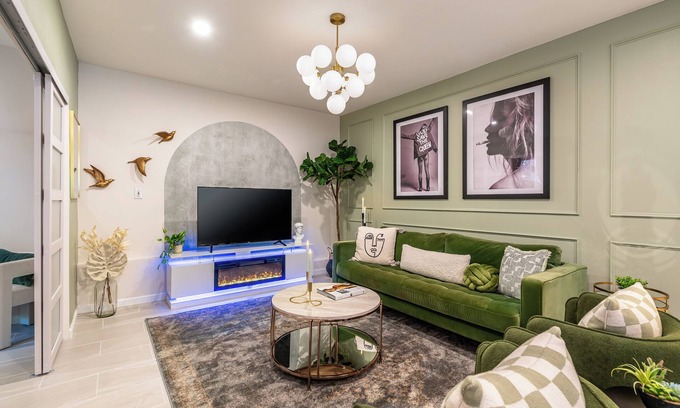 Calabasas Apartamento | 2 Gorgeous Apartments for the Price of 1: Comfy beds, Fireplace, Mountain View