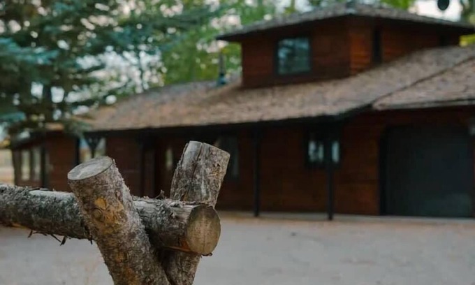 Idaho Falls Cabina | 2 HEISE CABINS- FREE SKIING TO KELLY CANYON INCLUDED