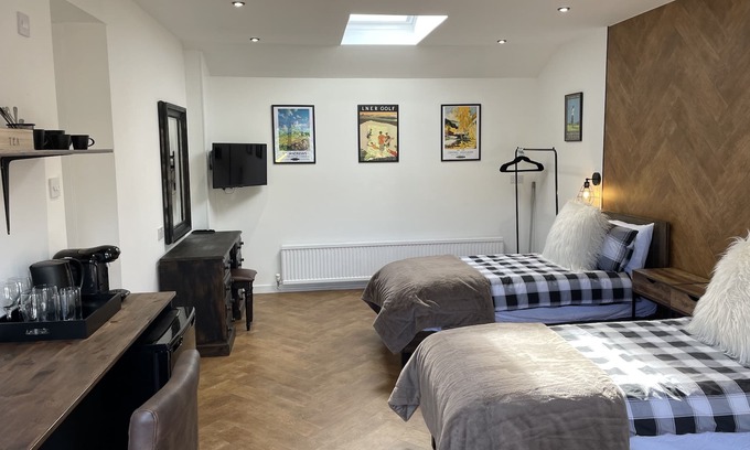 Strathkinness Apartamento | 2 hours use of luxury Trackman Golf Studio included, 3 miles from Old Course