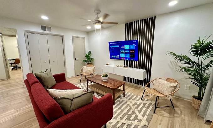 East Ocean View Apartamento | 2 king beds -2nd fl walk 2 beach apt3