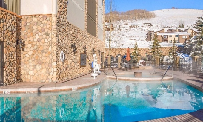 Crested Butte Condominio | 2 King Studio Unit In The Base Area Condo - No Cleaning Fee! by RedAwning