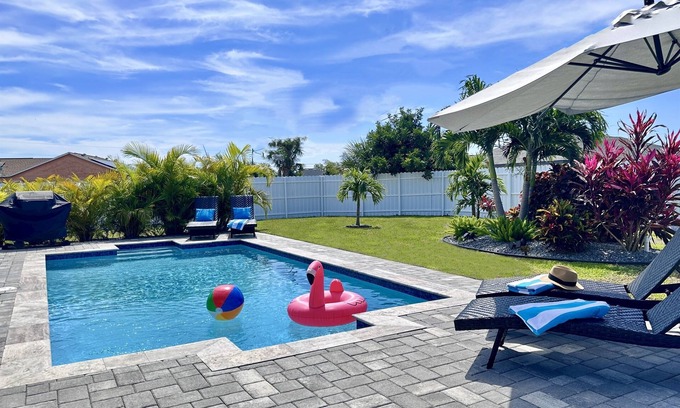 Diplomat Casa | 2 King Suites, Game Rm, Large Private Fenced Yard