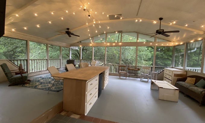 Ridgeland Casa | 2 Kings Private Retreat Close to Shopping and Restaurants