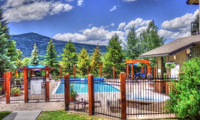 Steamboat Springs Condominio | 2 Level Unit w/ Pool Hot Tubs Private Deck