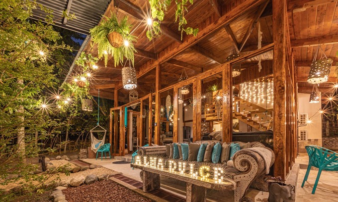 Jacó Villa | 2 Magical Tropical Villas with Pool 5 min from Jaco Beach, up to 23 guests