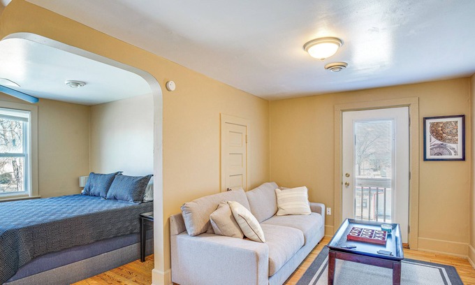 Sheboygan Apartamento | 2 Mi to Dtwn: Studio Suite in Sheboygan