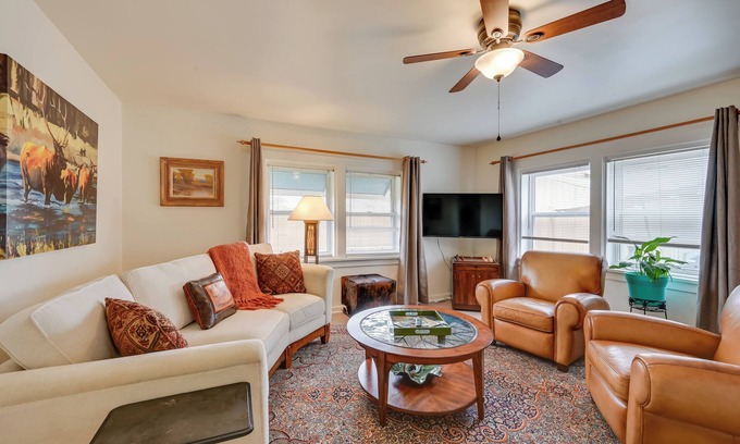 Corvallis Apartamento | 2 Mi to Fly Fishing: BBQ-Ready Corvallis Apartment