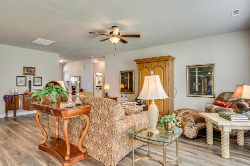 Aiken Casa | 2 Mi to Steeplechase Racecourse Stylish Aiken Gem