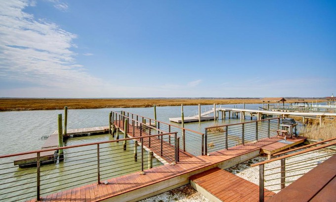 Cape May Court House Casa | 2 Mi to Stone Harbor Beach Lovely Bayfront Home