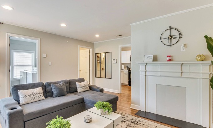 Biddleville Casa | < 2 Mi to Uptown Charlotte: Home w/ Large Yard!