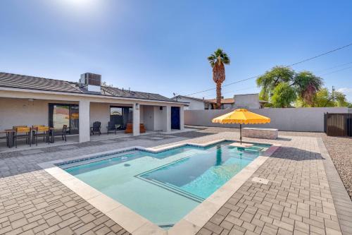 Lake Havasu City Casa | 2 Mi to Windsor Beach! Updated, Sleek Family Home