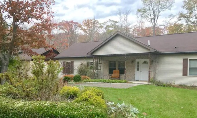 Champion Casa | 2 millas de 7 Springs - Borders Laurel Hill State Park - Se admiten perros