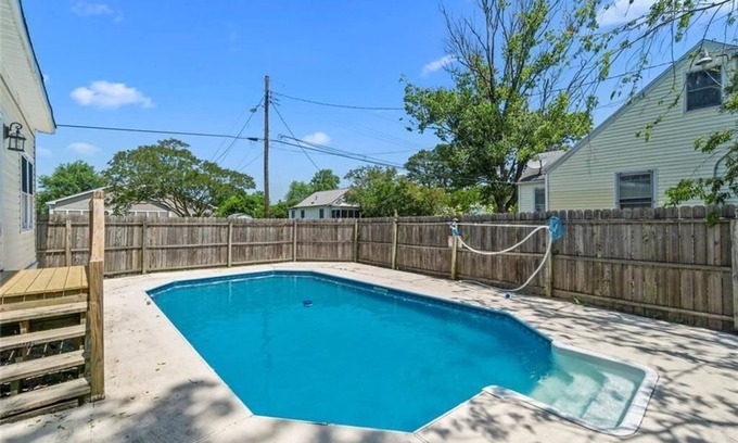 Norfolk Casa | 2 mins away from the beach.