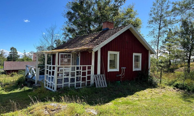 Kungsberga Casa | 2 person holiday home in FäRENTUNA