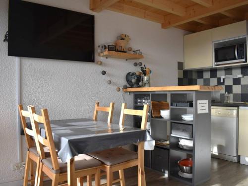 Font-Romeu-Odeillo-Via Apartamento | 2 Pièces cabine, balcon sud, parking, proche centre-ville à Font-Romeu - FR-1-580-11