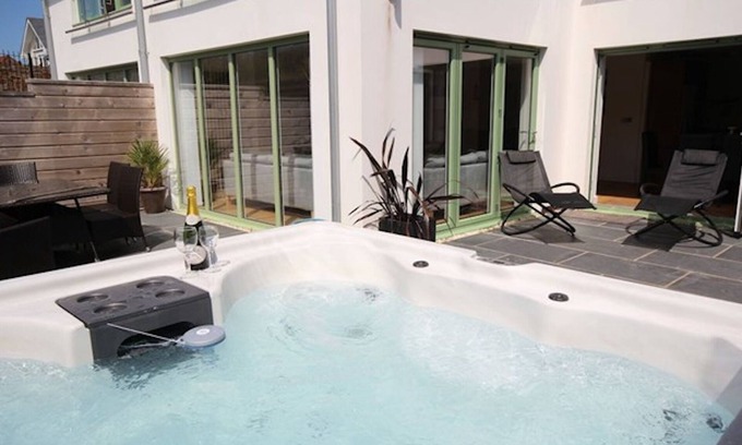 Croyde Apartamento | 2 Point View - AWARD WINNING Apartment with Private Hot Tub / near Croyde Bay