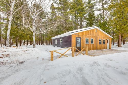 Laurium Casa | 2 Ponds and Trail Access Peaceful Cabin in Calumet!