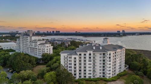 Baytowne Wharf Casa | 2 Resort Studios by AvantStay Sleeps 8 Pool Shuttle Tennis Near Baytowne Beach