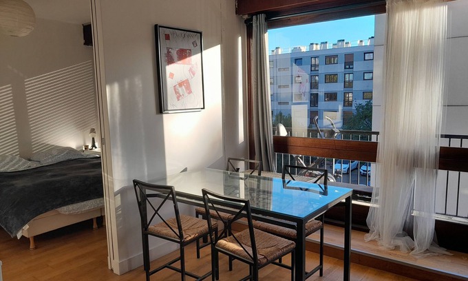 Le Plessis-Robinson Apartamento | 2-room apartment 50 m2, 5 mn from ROBINSON station