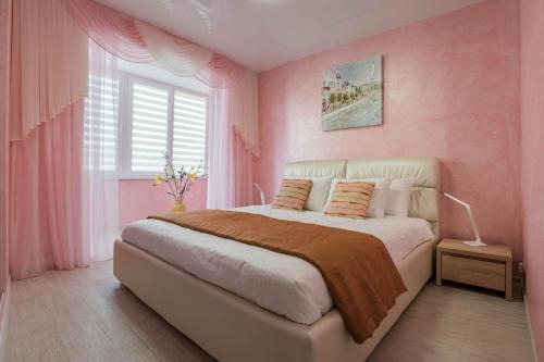 Dnipro Apartamento | 2-room Apartment Lux near Centre Wi-Fi Free